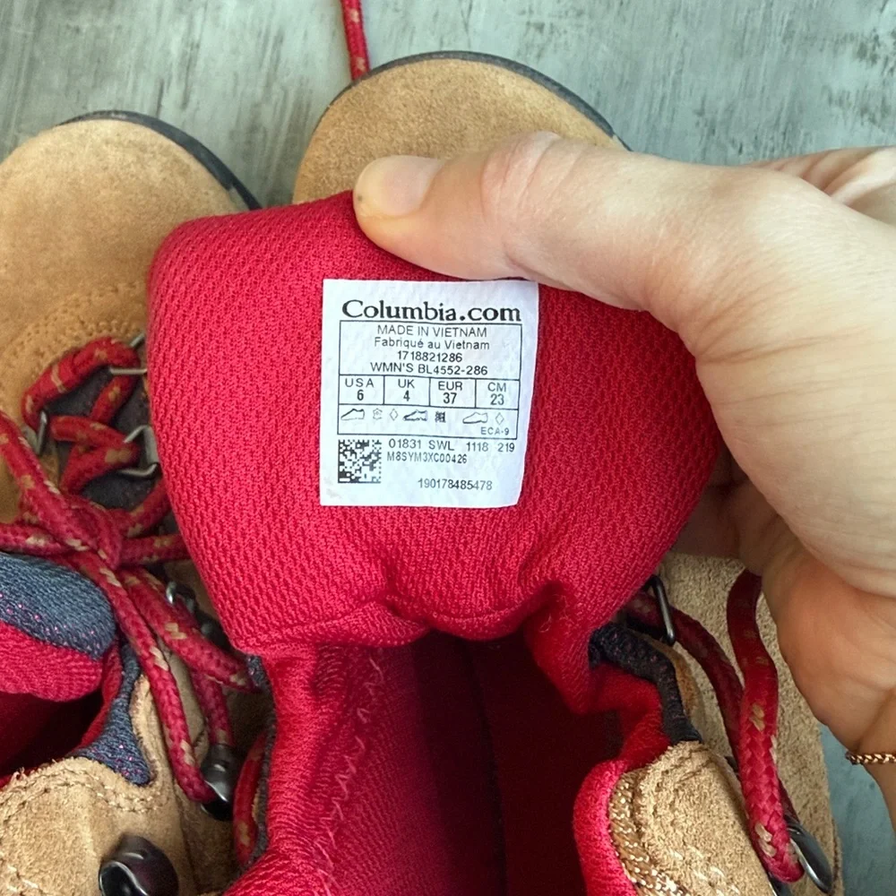 Columbia Hiking Boots - Picture 6 of 6